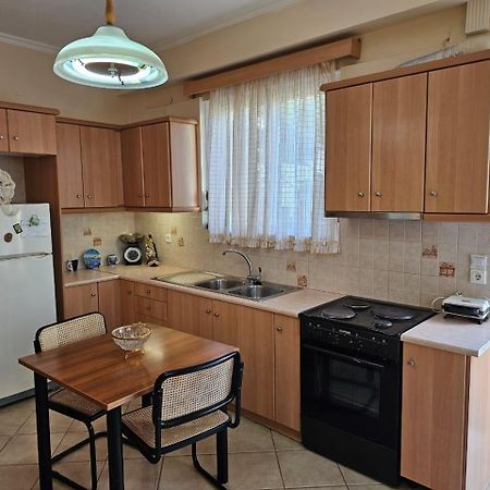 Eva'S Apartment Poros  Exterior photo