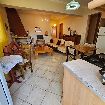 Eva'S Apartment Poros  Exterior photo